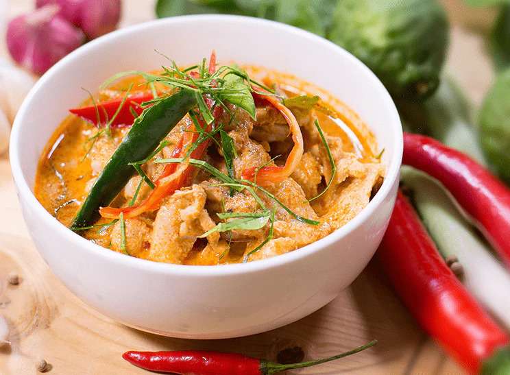 Everything About Gaeng Panang Gai in Pattaya (Panang Chicken Curry)