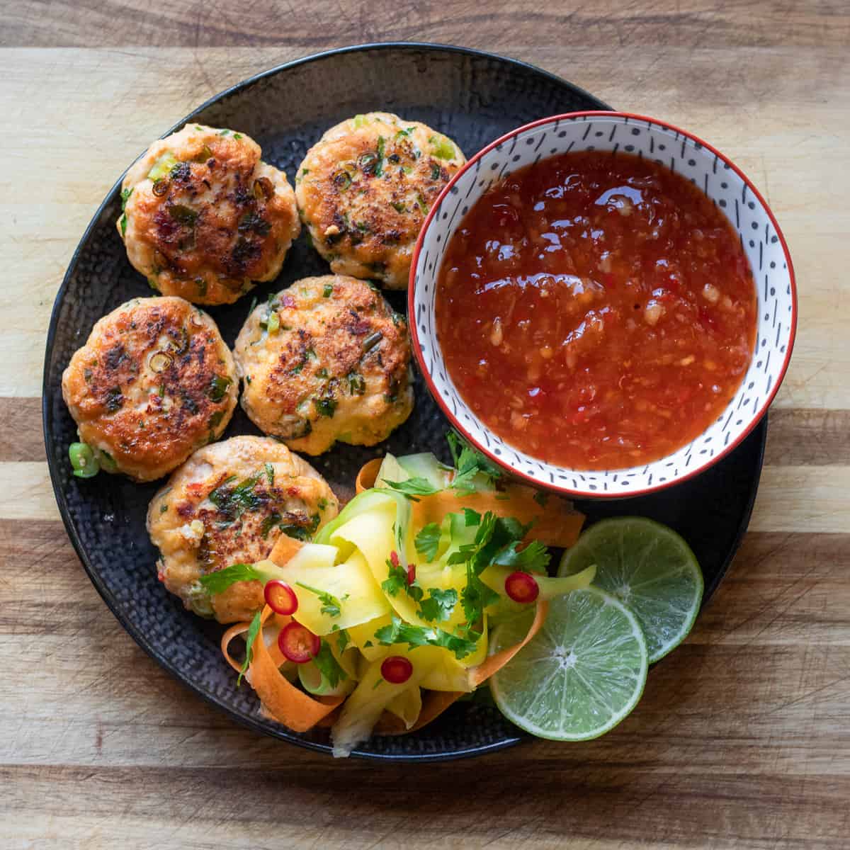 Discover the best Tod Mun Pla in Pattaya! Find recipes, restaurants, and more for this popular Thai fish cake dish.